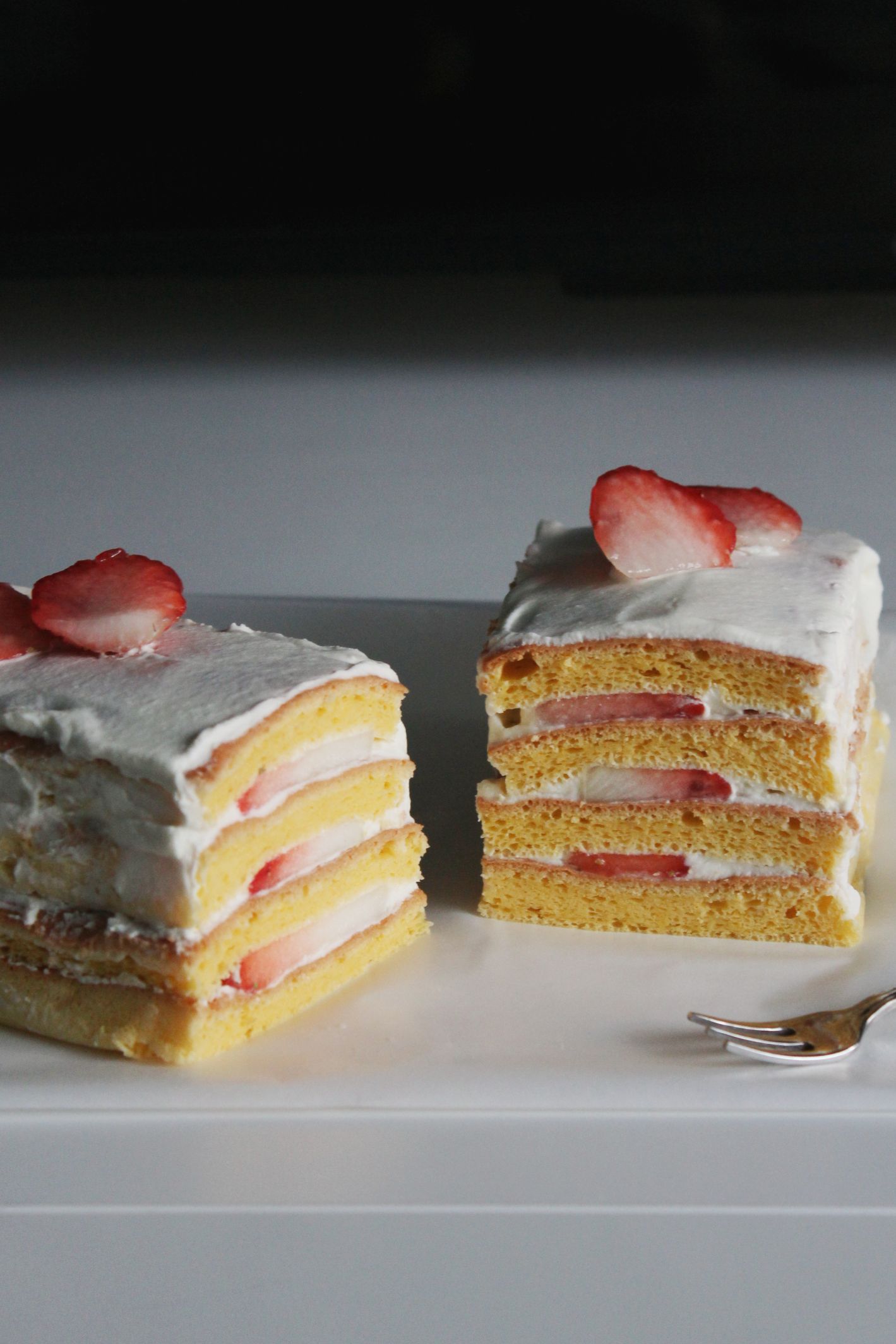 Strawberry cake by Kexin